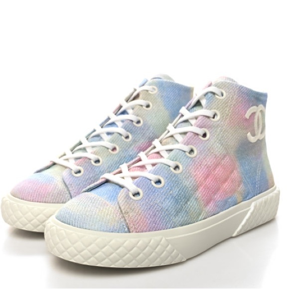Chanel Printed Multicolor High Top Sneaker CC Logo - Picture 12 of 13